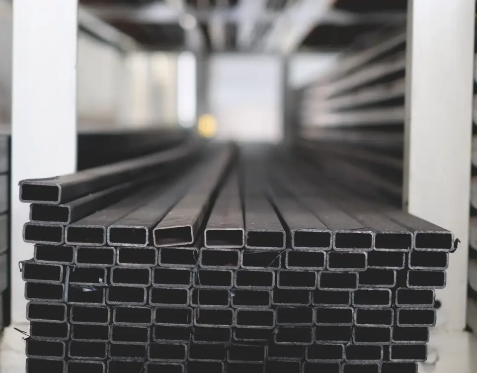 besi hollow hitam cikarang